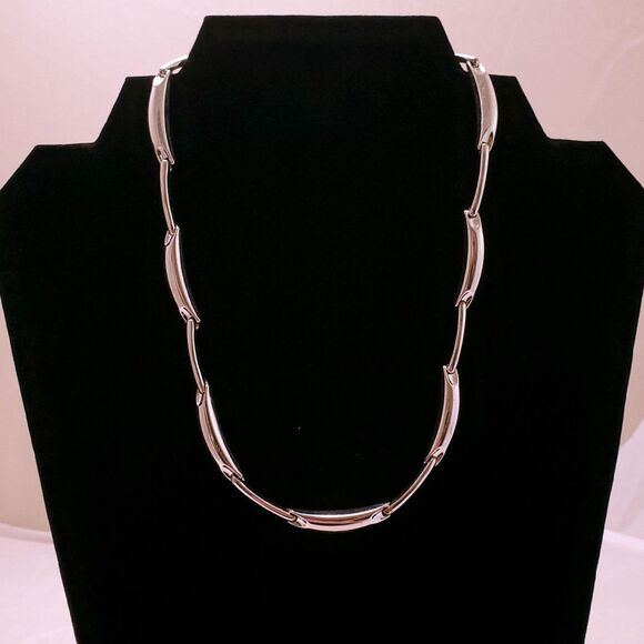 Bright Silver Tone Vintage Napier Curved Bar and Link Necklace with Extension - Picture 1 of 4